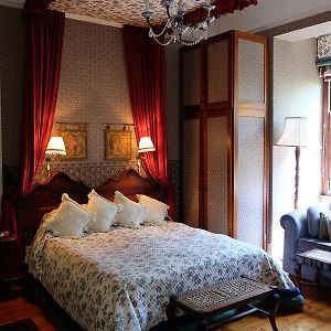 Jambo Guest House
